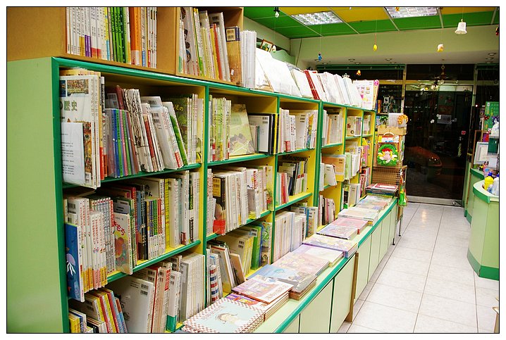 小書蟲童書坊門市實景 2